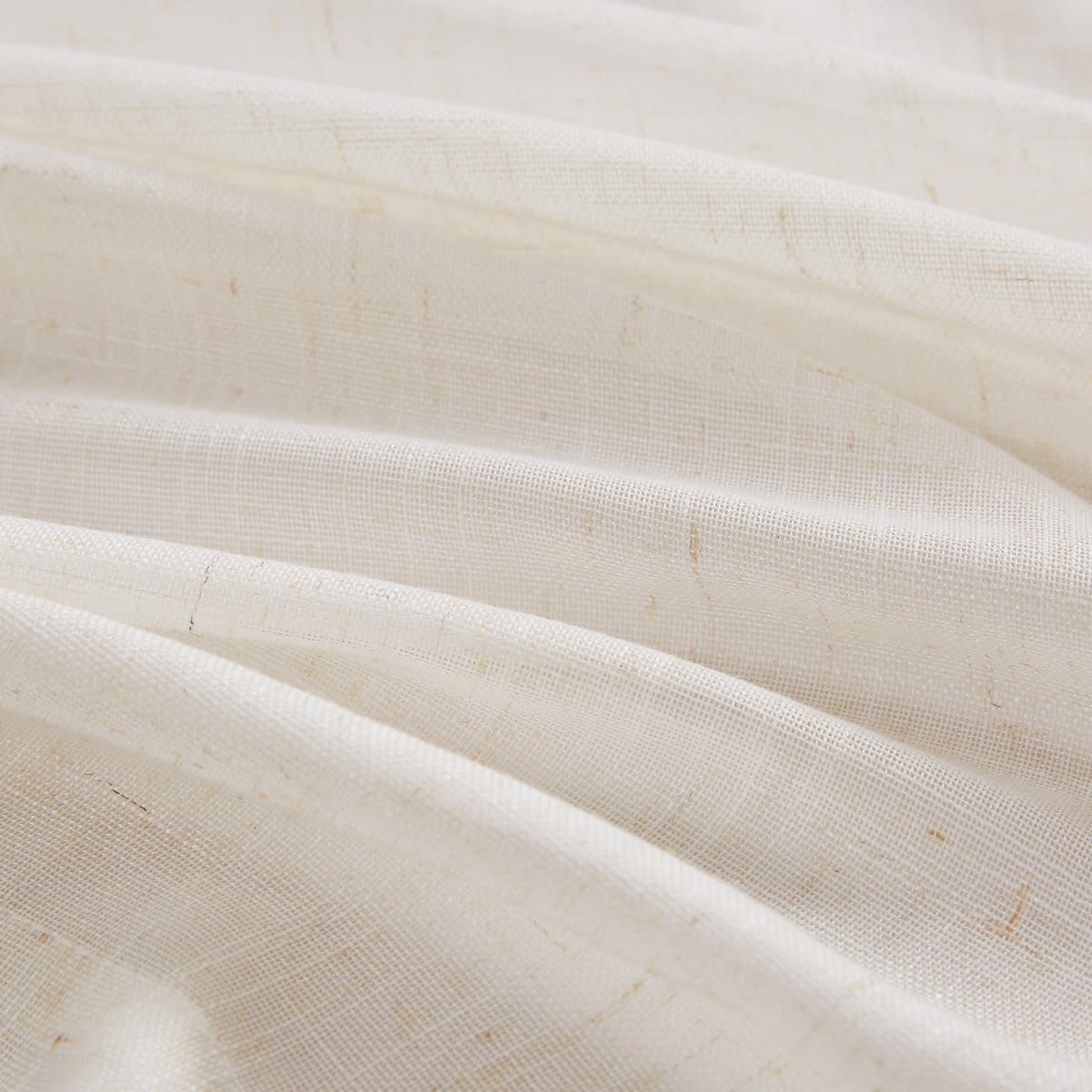 Brigitte Embroidery Eyelet Scalloped Edge Valance