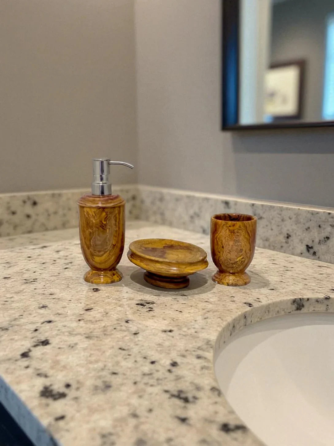 Multi Brown Onyx 3-Piece Bathroom Accessory Set