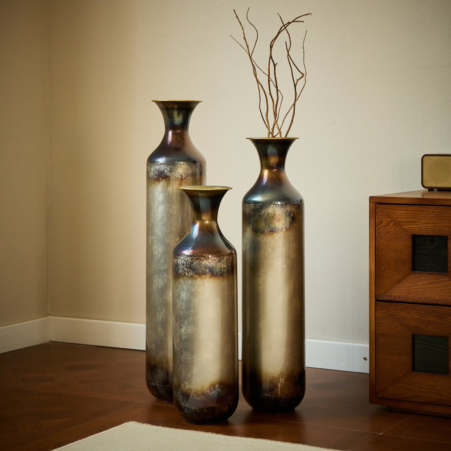Modern Droplet-Shaped Floor Vase Set – Gold & White Glazed Metal Decorative Vases – 3-Piece Home Accent for Living Room or Entryway