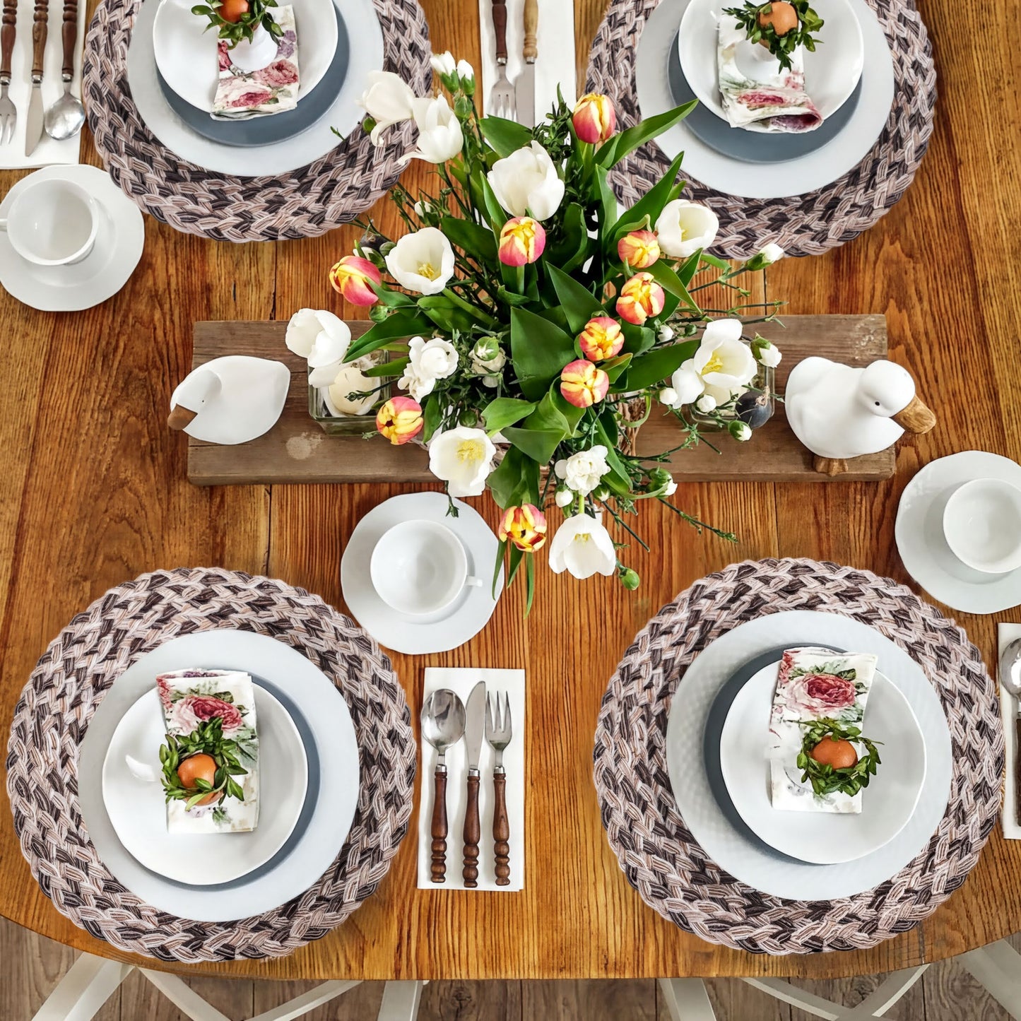 Round PVC Placemats - Set of 6 Non Slip Heat Resistant Table Protectors