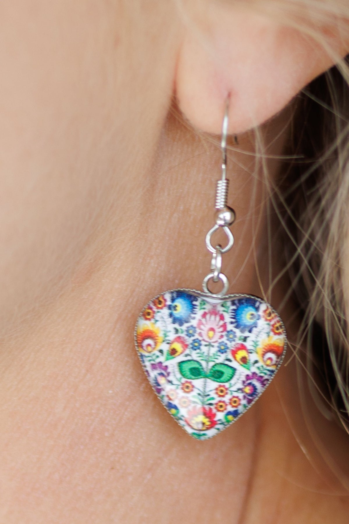 Beautiful Folk Style Heart Earrings