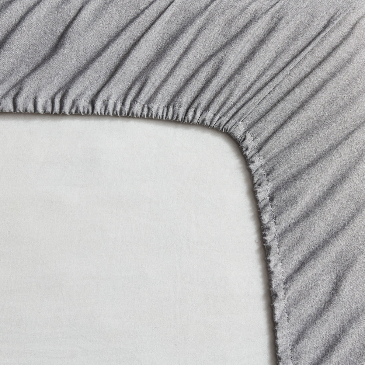 Bamboo 2000 Thread Count 6-Piece Chambray Sheet Set with SnugGrip