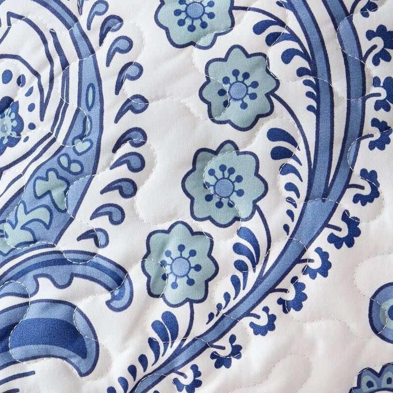 King Soft Microfiber Reversible Blue White Baroque Floral Design Quilt Set close-up of floral pattern in blue and white.