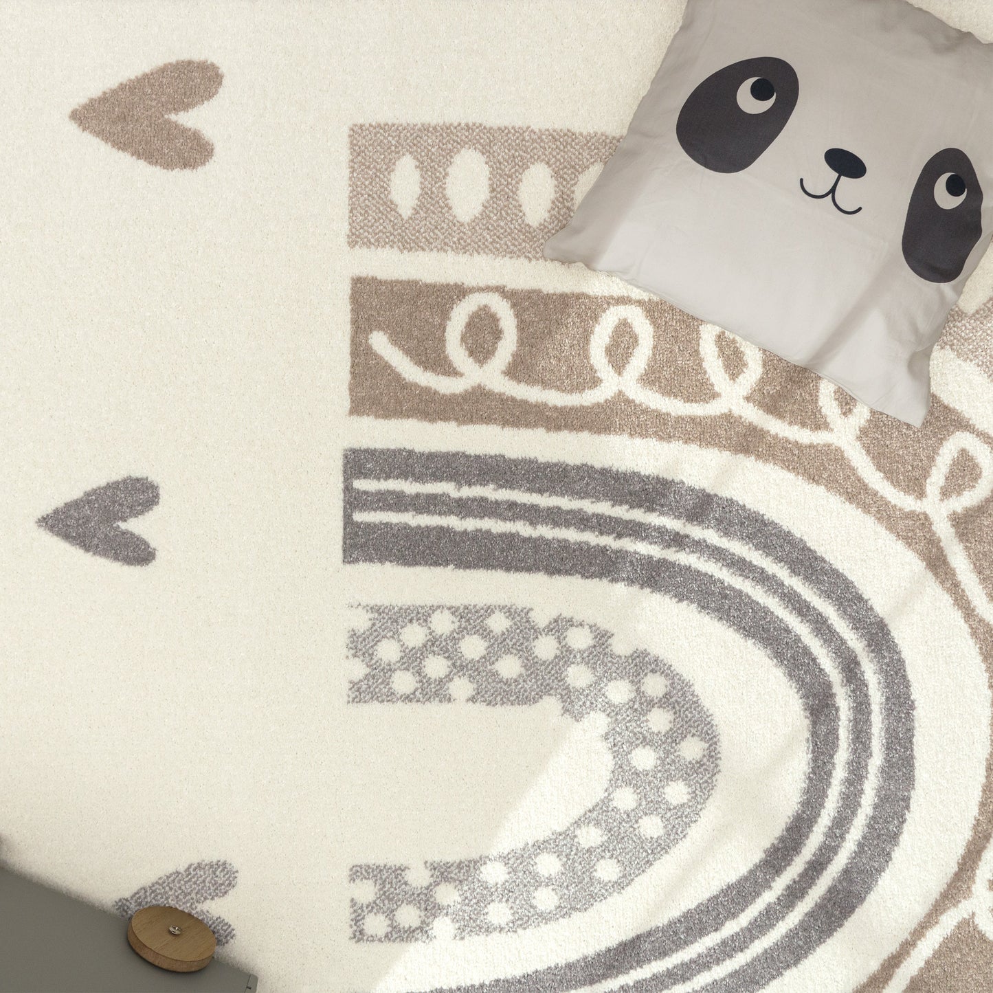 Kids Rug Nino with Rainbow and Hearts for Nursery in Beige Brown
