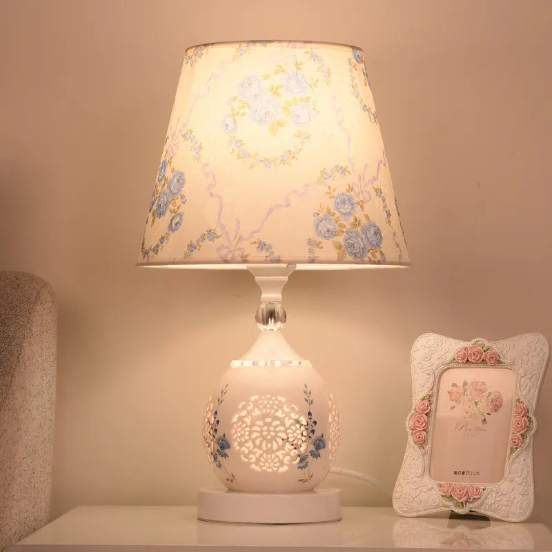 European-Style Crystal Table Lamp - Inspired Modern Bedroom Warmth and Romance