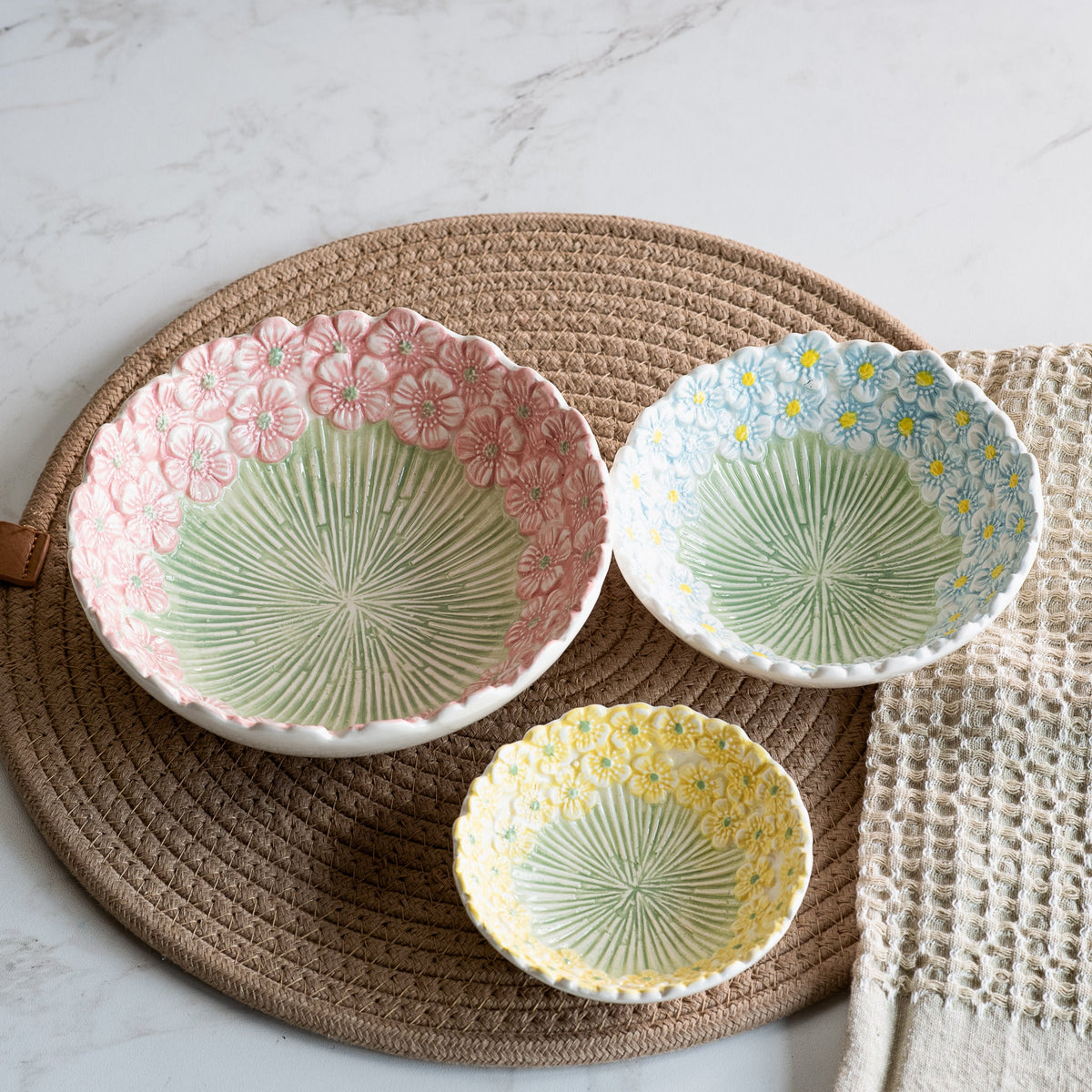 Embossed Daisy Ceramic Bowl