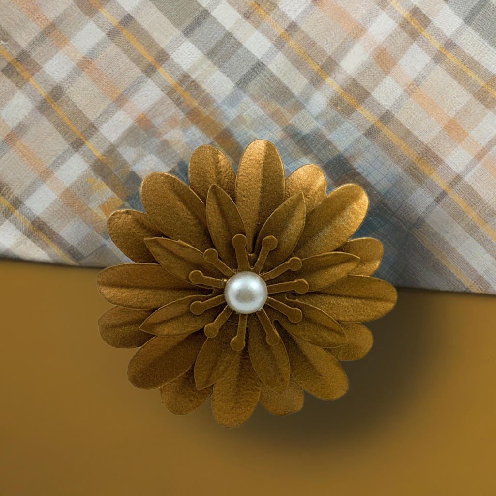 Vibhsa Golden Floral Set of 4 Napkin Rings