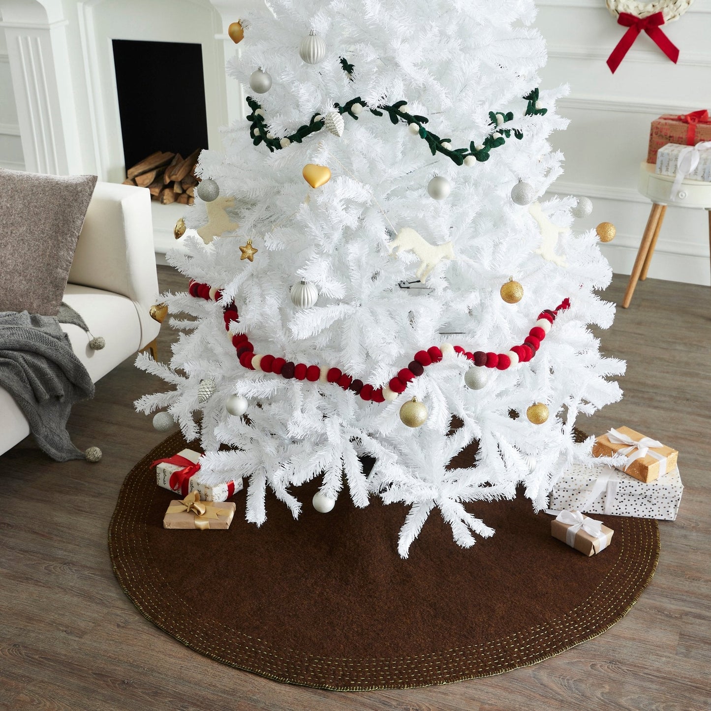 Handmade White House Design Quilted Edge Christmas Tree Skirt Felt 60" Arcadia Home