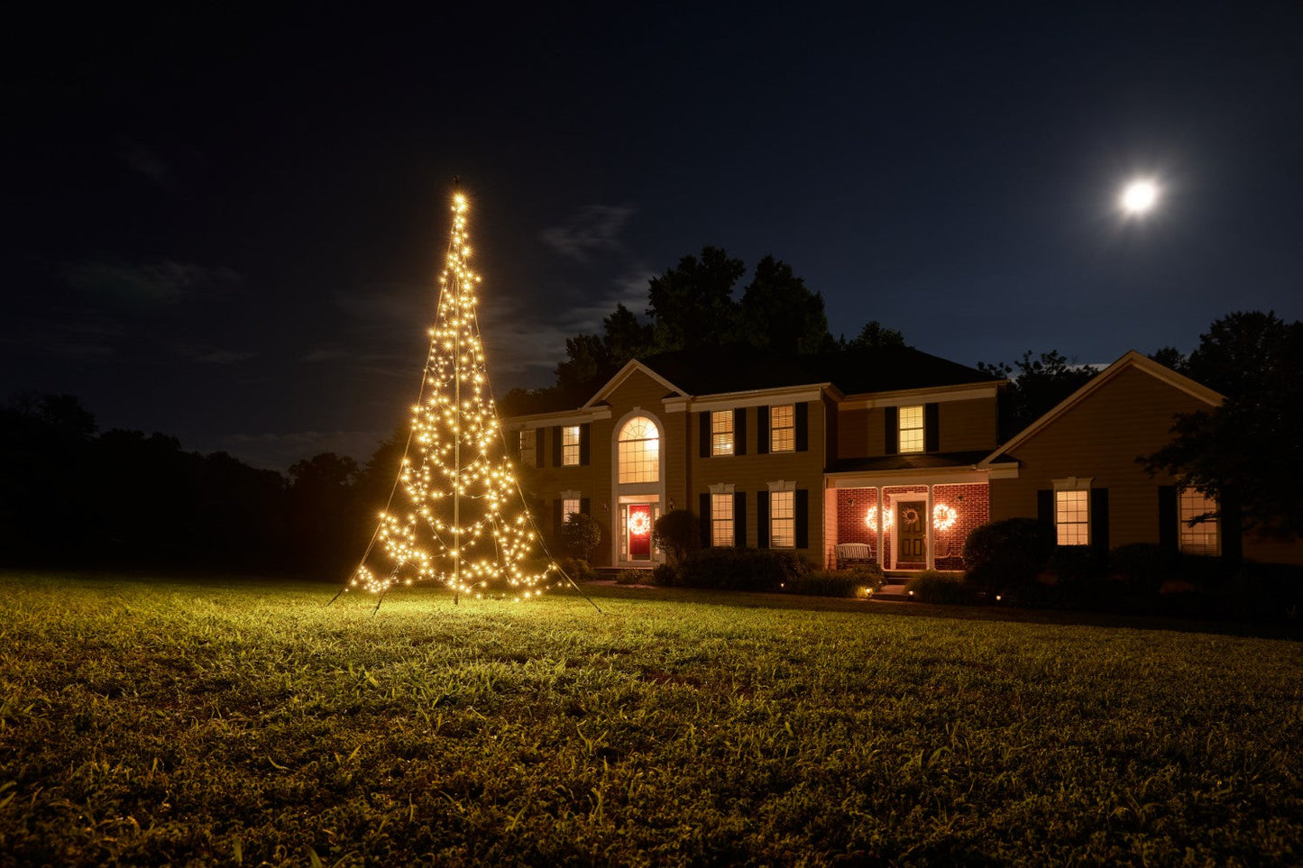 Fairybell 13 Foot Pole Tree - 480 LED Warm White