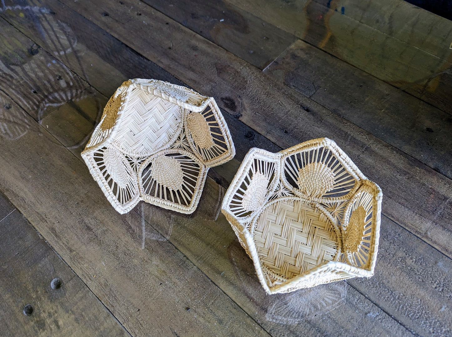 Petals Medium Handwoven Iraca Basket