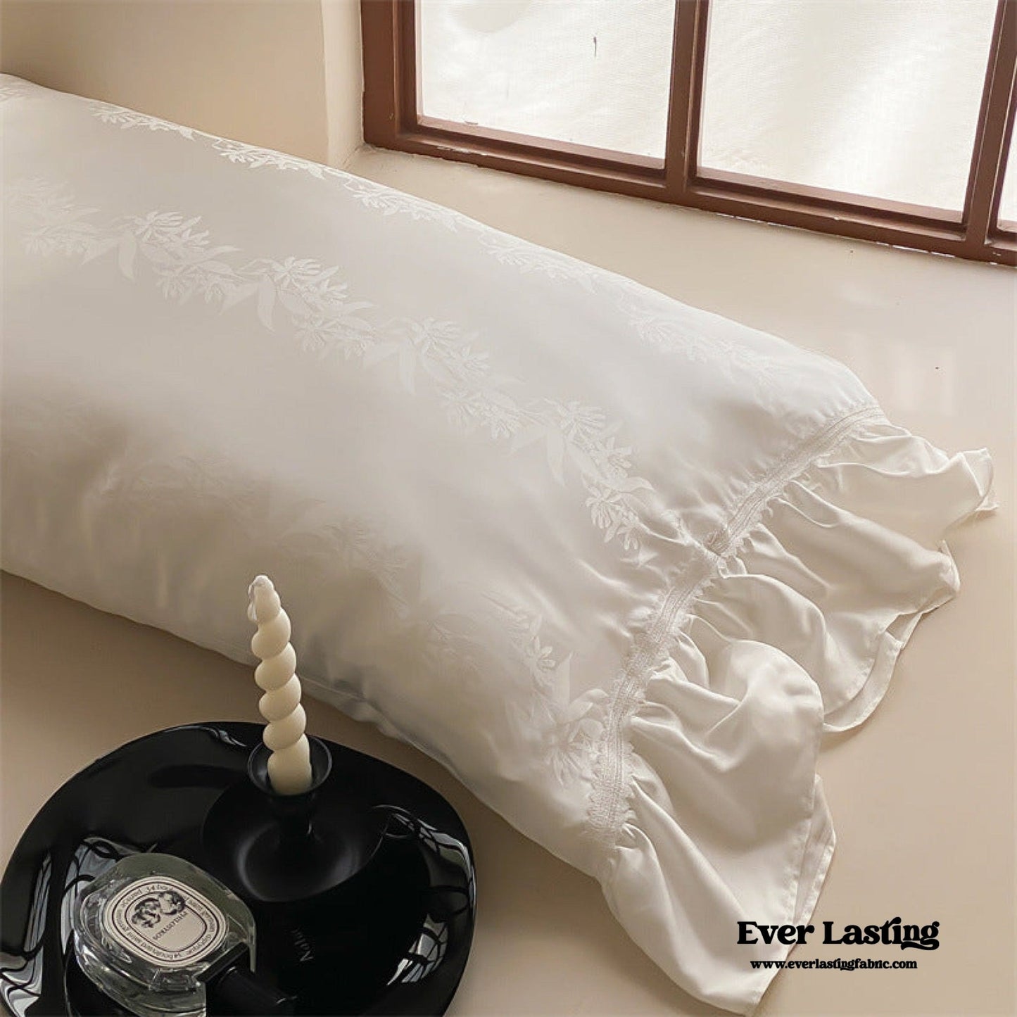 Tencel Silky Floral Ruffle Bedding Set / Snow White