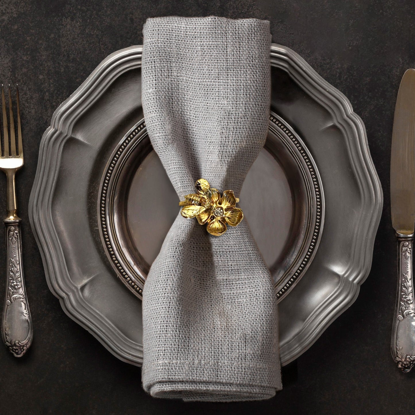 Gold Bee Napkin Rings - Elegant Rust Resistant Napkin Ring Set of 4 for Table Decor