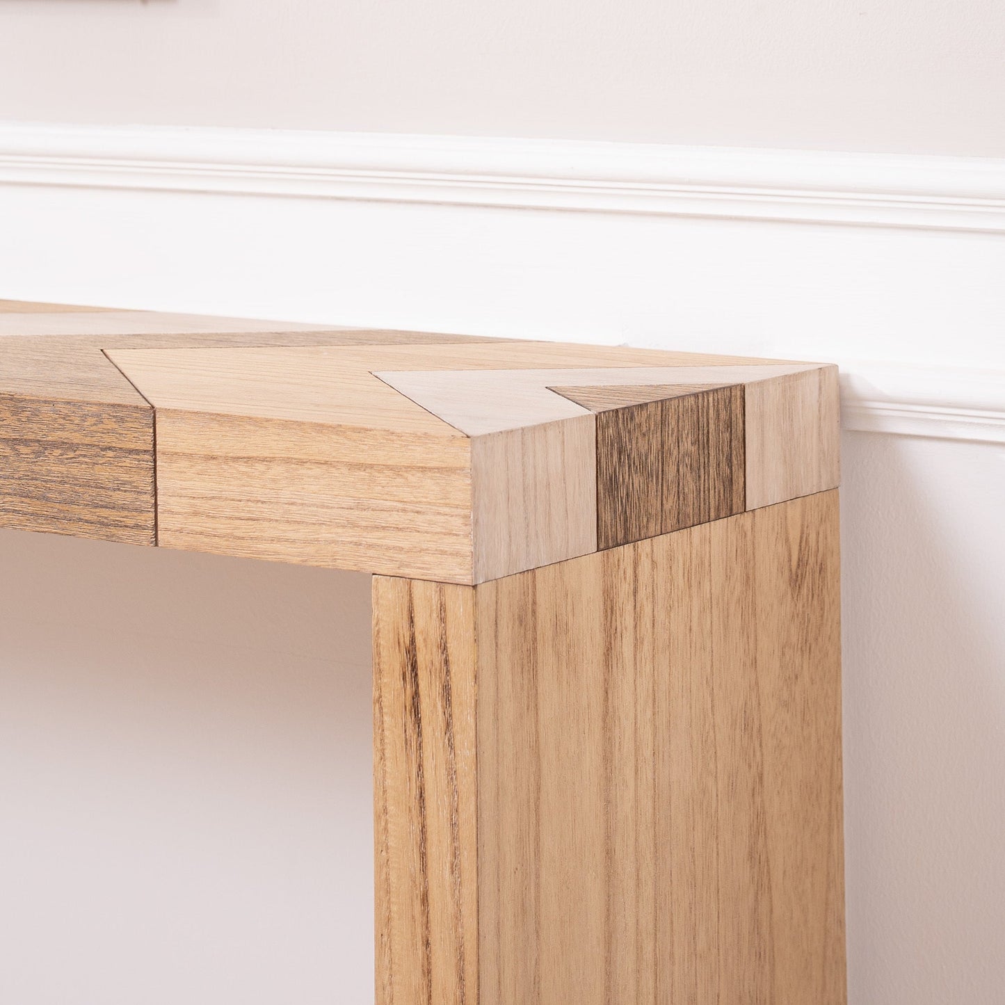 Modern Console Table, 62' Long Entryway Table with Chevron Patterned Top