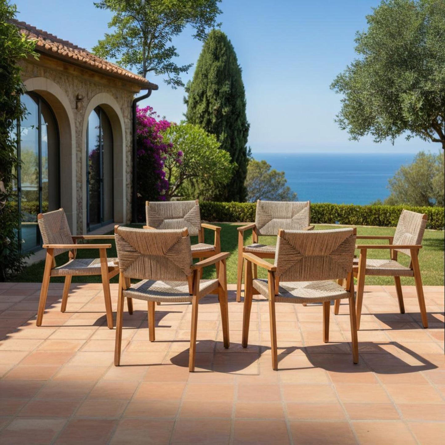 Durable Outdoor Dining Chair with Acacia Wood Frame