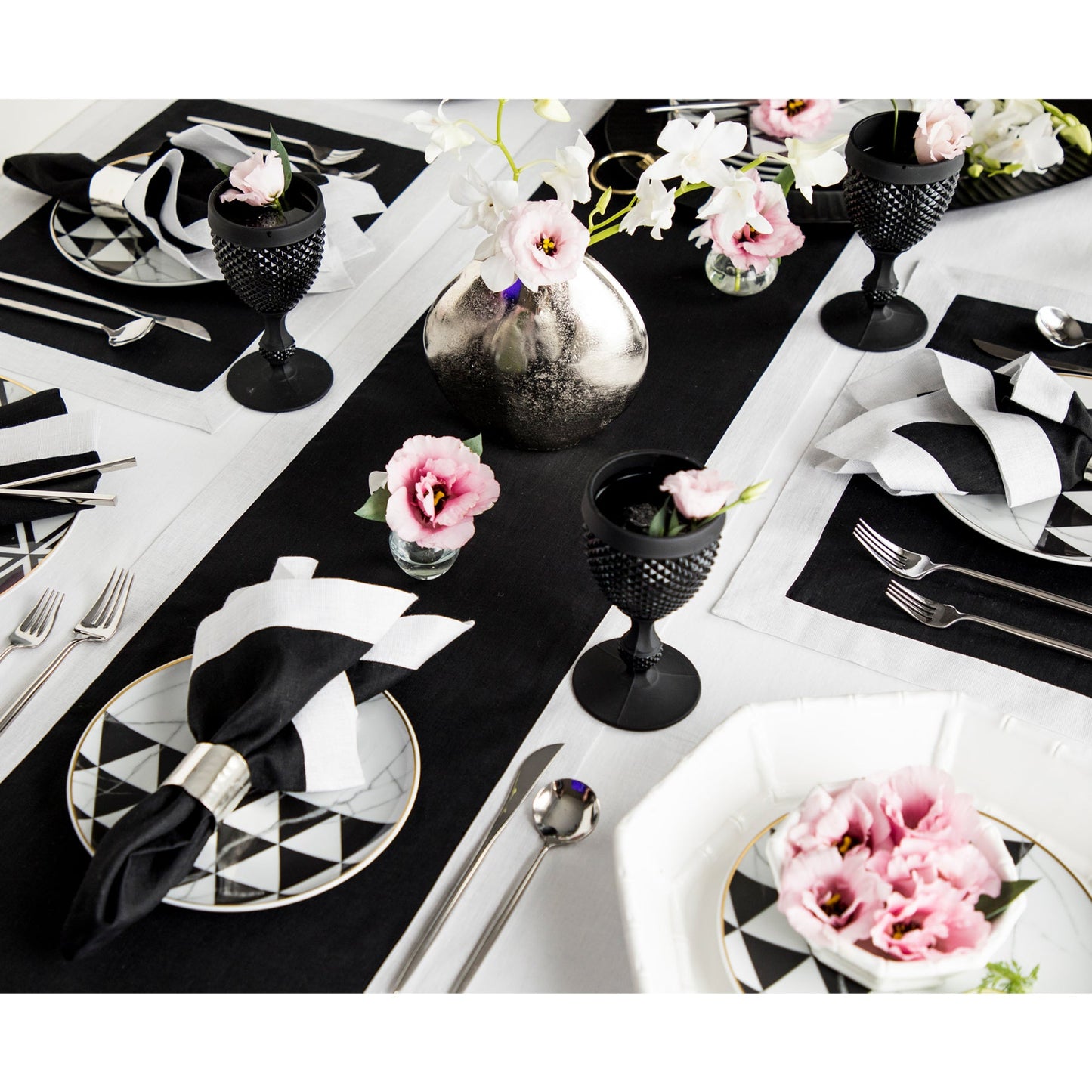 Festive Edge Table Runner