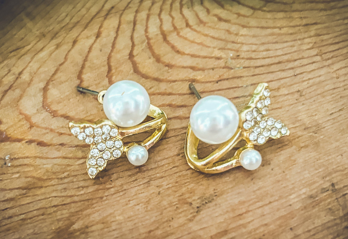 Beautiful Butterfly Pearl Jacket Earrings