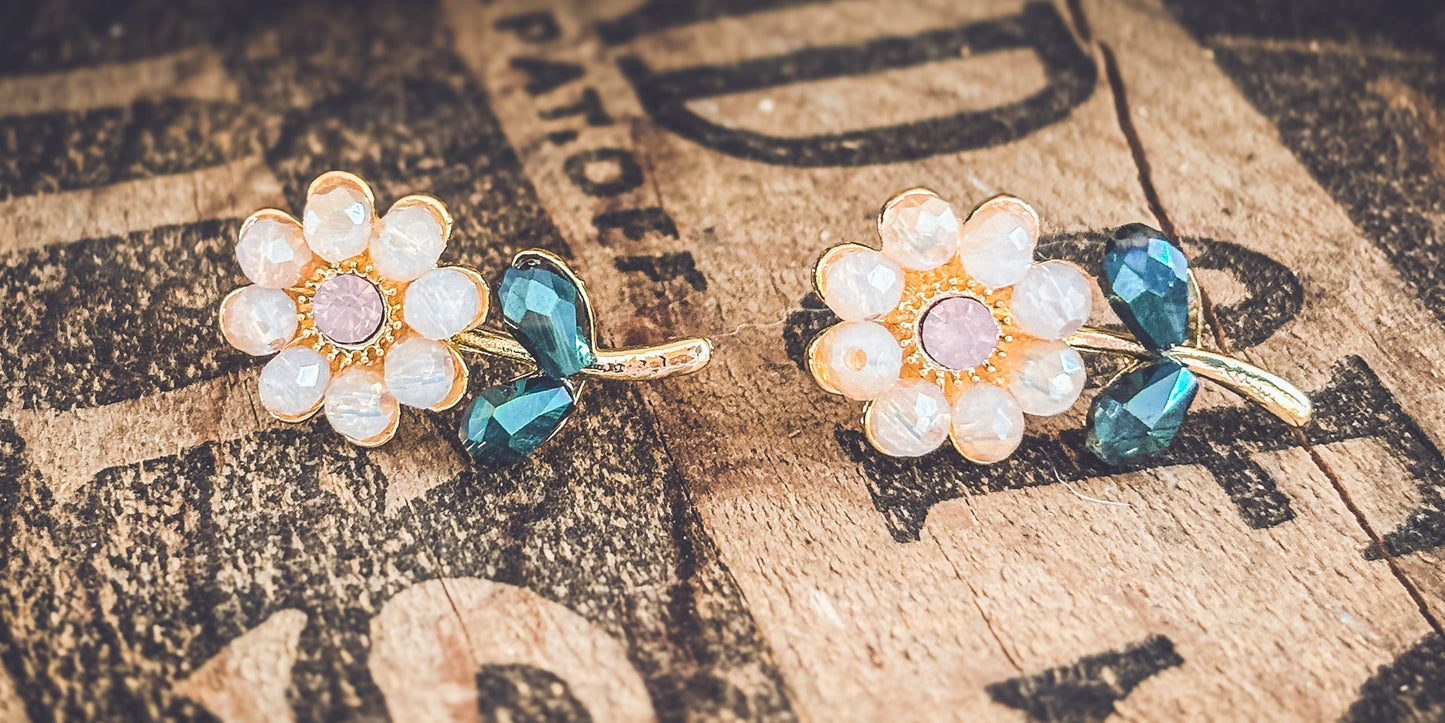 Beautiful Dainty Flower Studs
