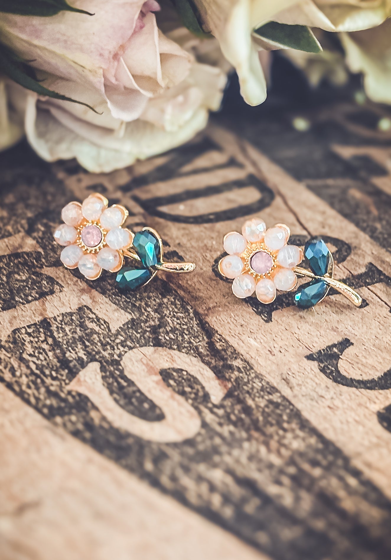 Beautiful Dainty Flower Studs