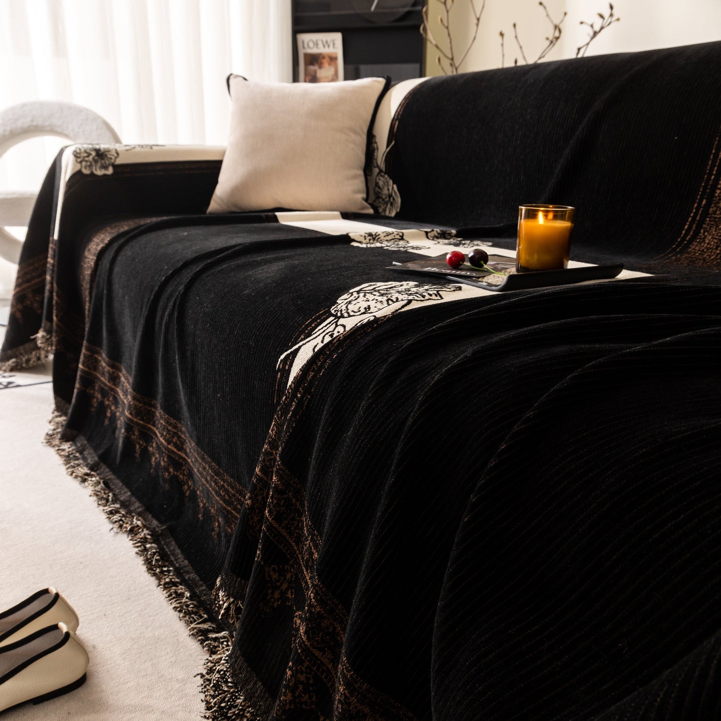 Jacquard Floral Band Sofa Cover with Tassels, Thick Textured Couch Throw Blanket