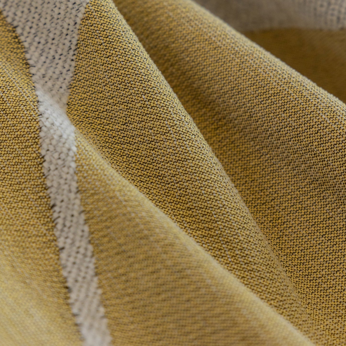Cozy Couch Throw Blanket with Tassels, Jacquard Leaf Pattern Furniture Protector