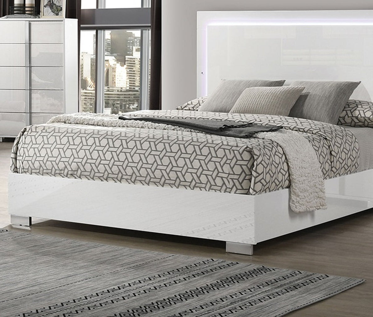 Contemporary White 1pc Queen Size Bed w LED Headboard UV Finish Bedframe Bedroom Furniture
