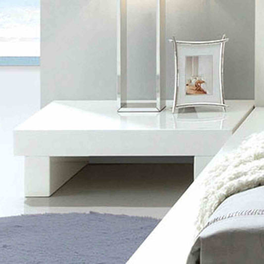 Contemporary Style 1pc Nightstand High Gloss Lacquer Coating White Finish Bedroom Furniture