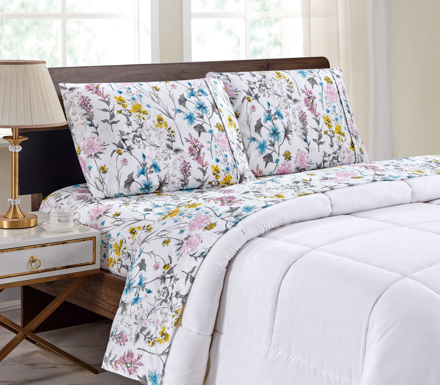 Bibb Home Egyptian Luxury 1800 Microfiber Count Printed 4 Piece Sheet Set.