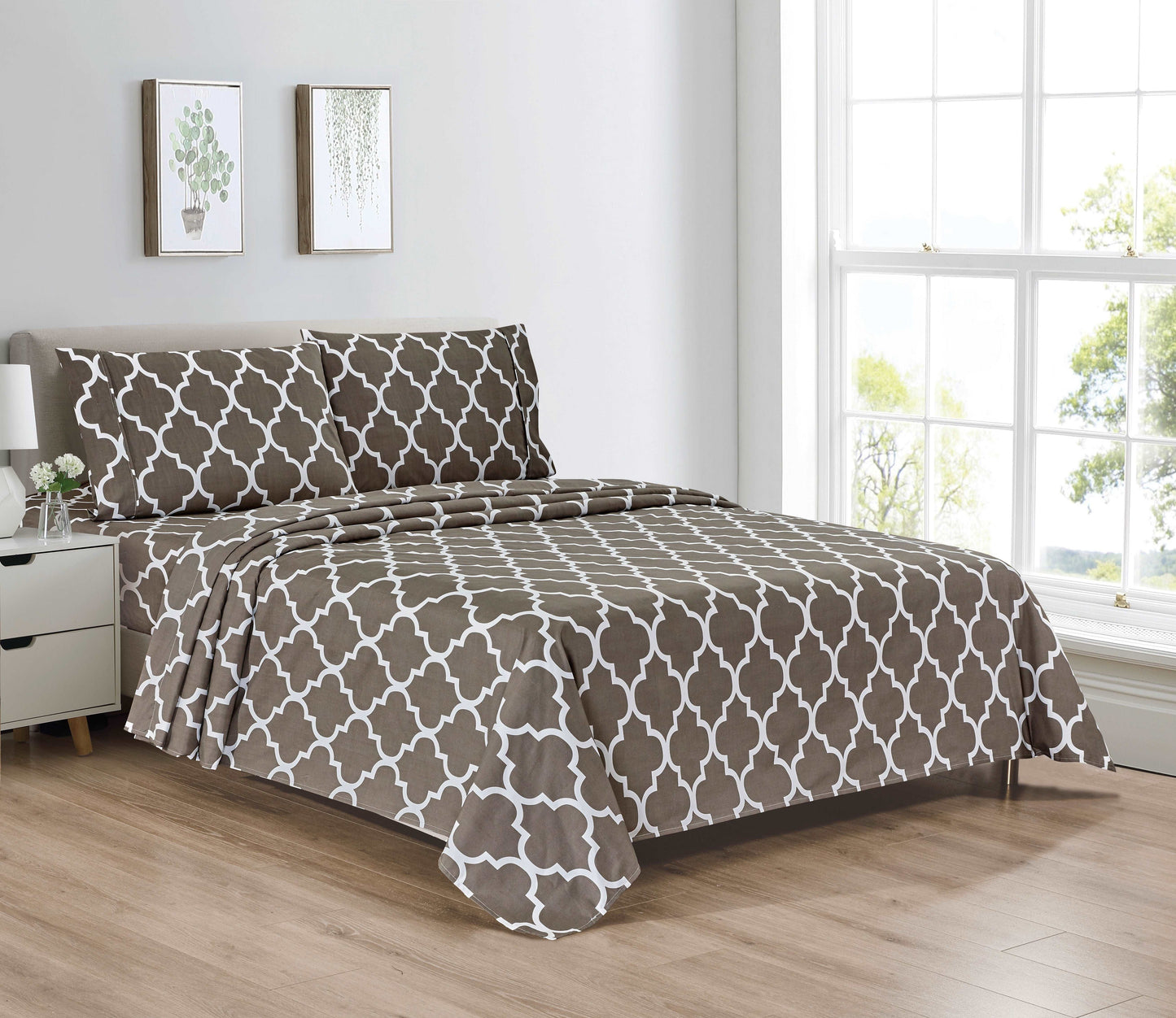 Bibb Home Egyptian Luxury 1800 Microfiber Count Printed 4 Piece Sheet Set.