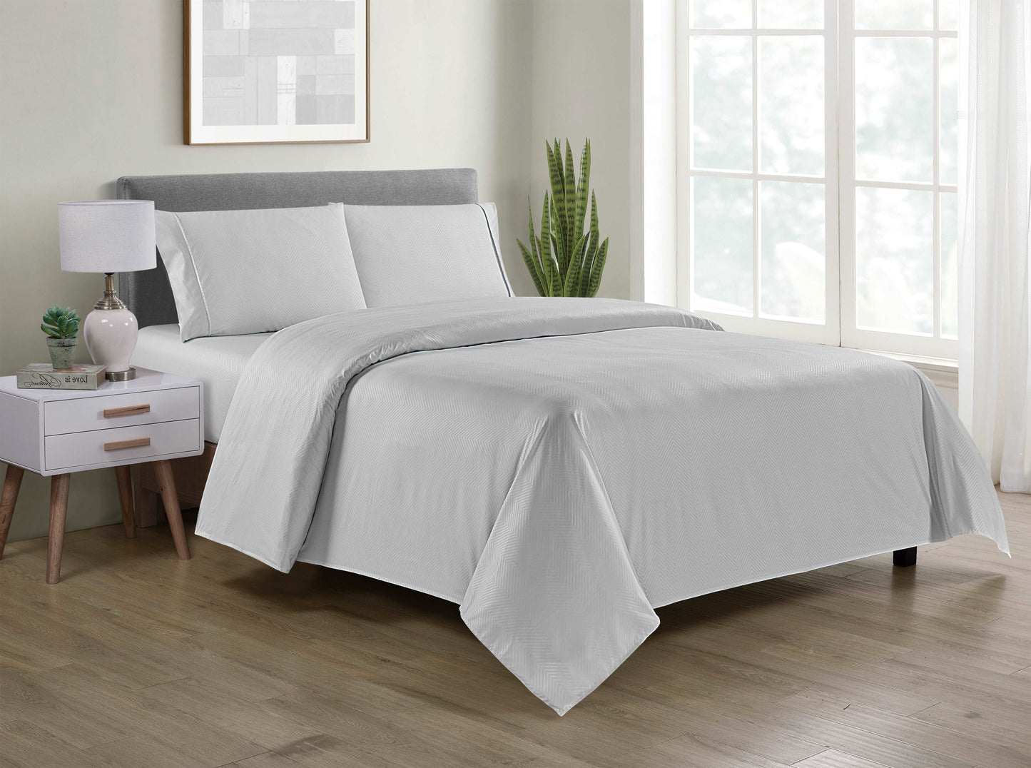 Bamboo 4 Piece Luxury Chevron Embossed Sheet Set.