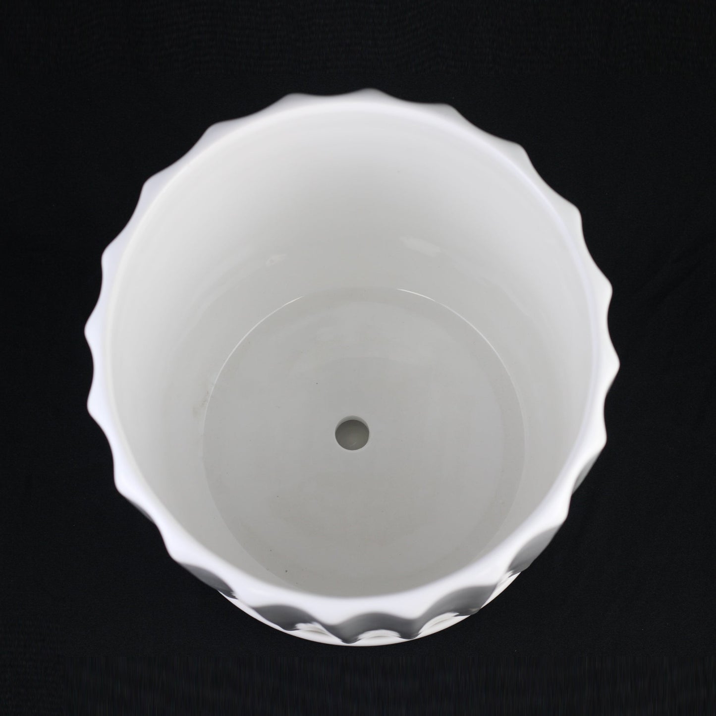 3-Piece White Ceramic Planter Pot Set with Fluted Design & Saucers