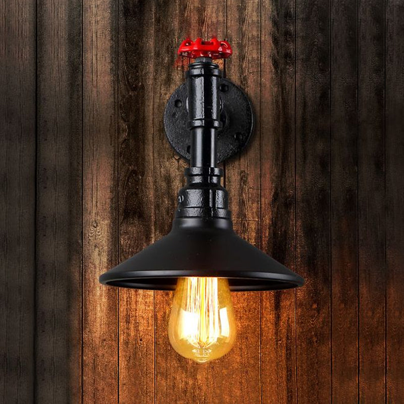 Conrad's Industrial Sconce: Focused Light & Vintage Charm