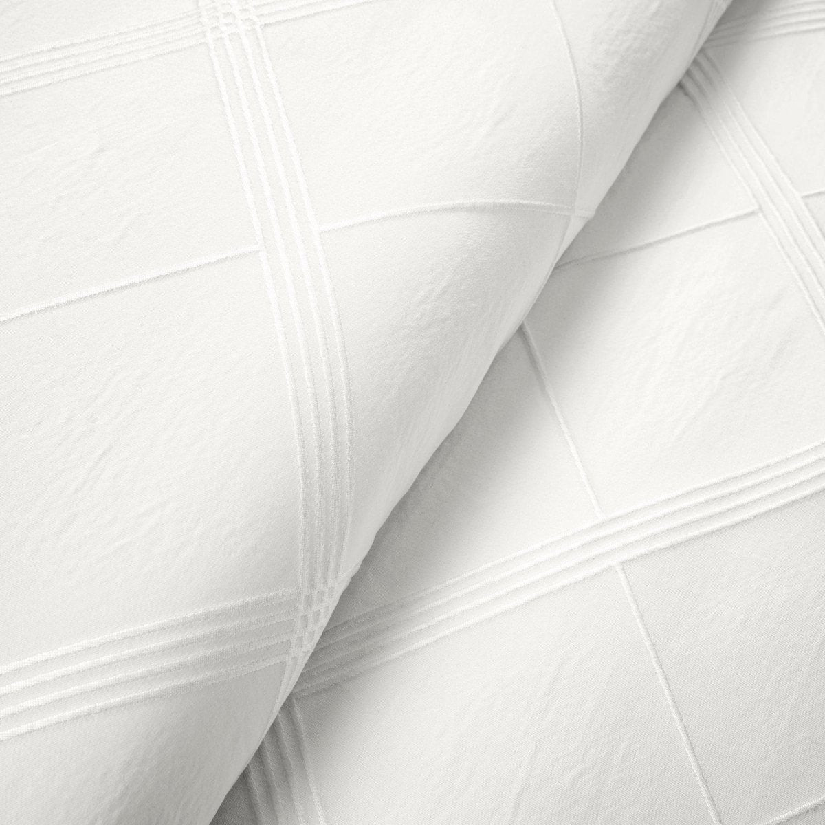 Diamond Geo Jacquard 3 Piece Comforter Set