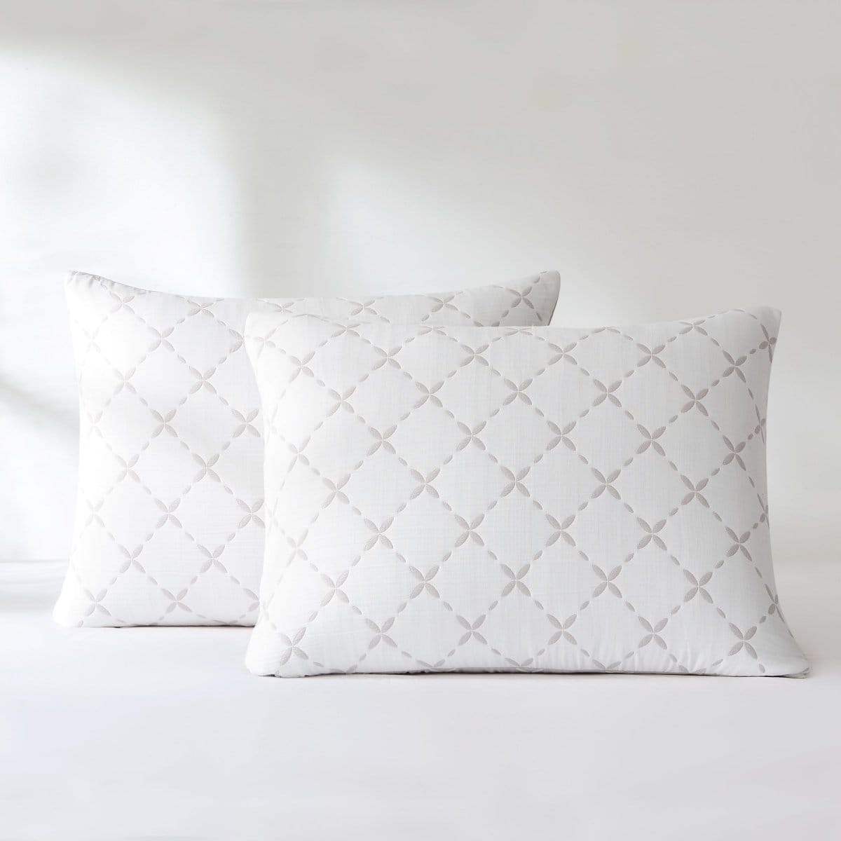 Diamond Leaf Jacquard Reversible Matelasse Coverlet Set