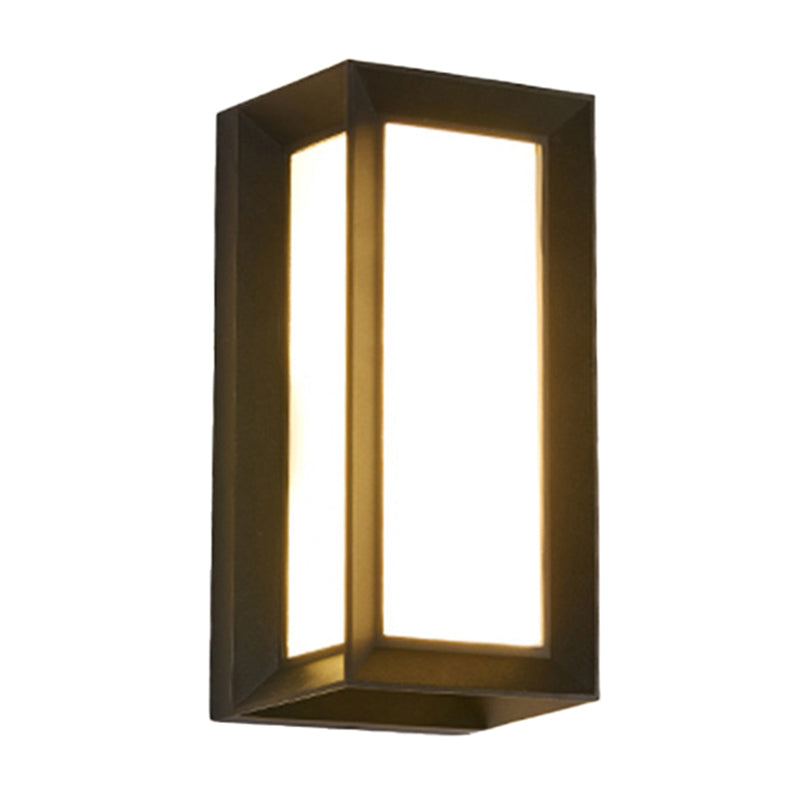 Enduring Glow: Modern Illumination for Your Courtyard