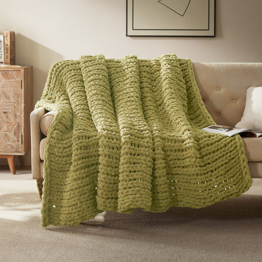 Handmade Washable Velvet Knit Throw Blanket for Couch & Bed - Green