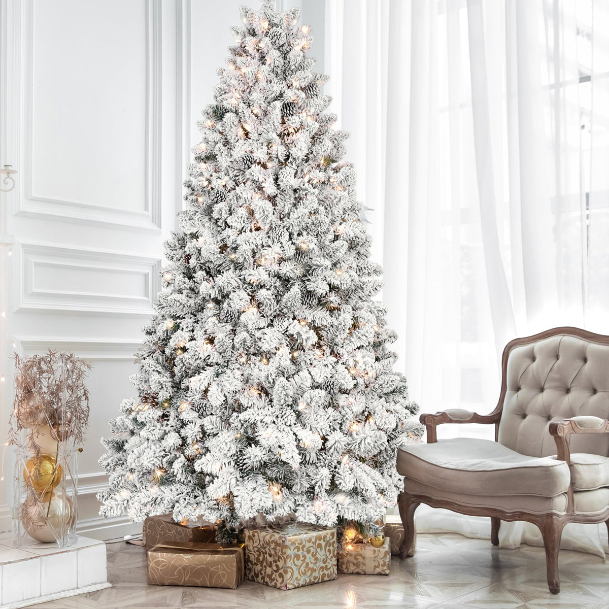 5Ft Flocked Christmas Tree with 300 UL Lights