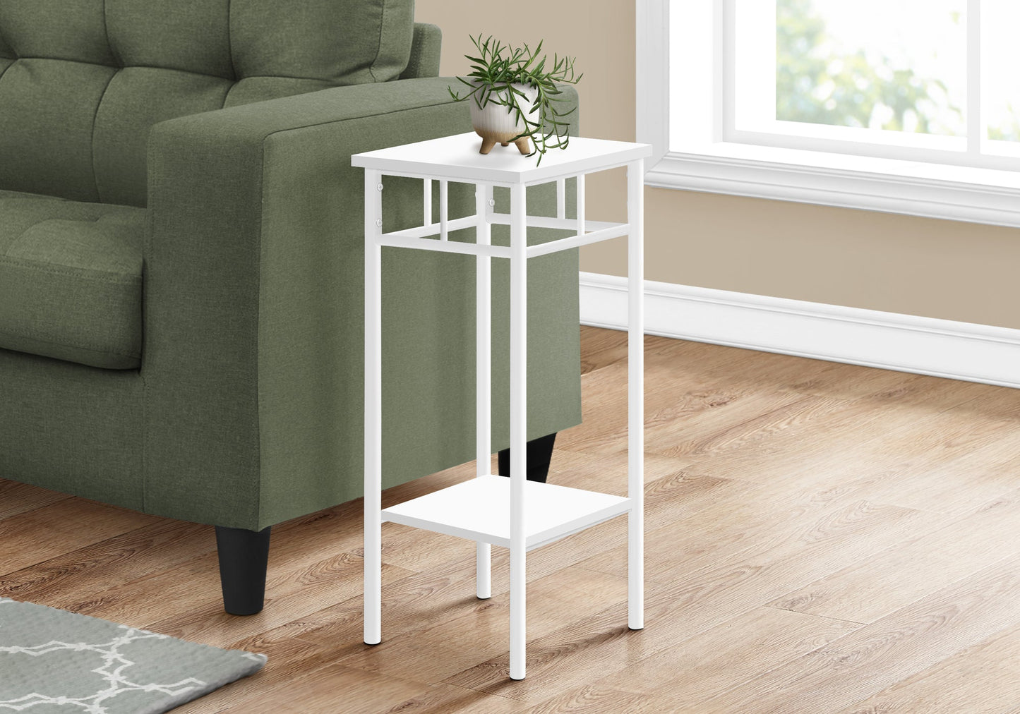 Accent Table: Stylish Side and End Table