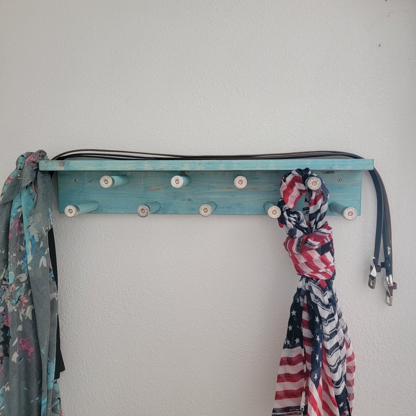 SRWS - Scarf Rack with Shelf