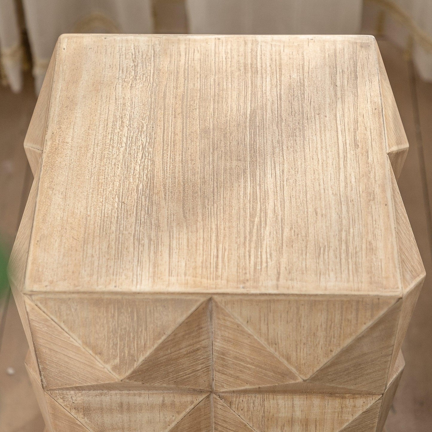 24" Height Three-dimensional Embossed Pattern Design Retro Coffee Table MDF Retro Furniture