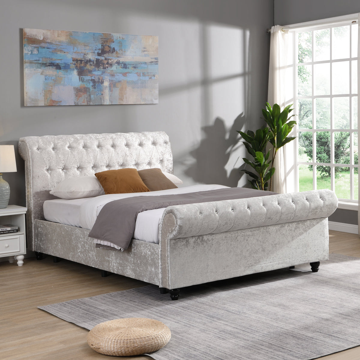 Hartfried Upholstered Storage Bed, Queen Size