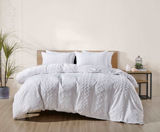 Bibb Home 2000 Count Tufted Duvet Cover (3-Piece)