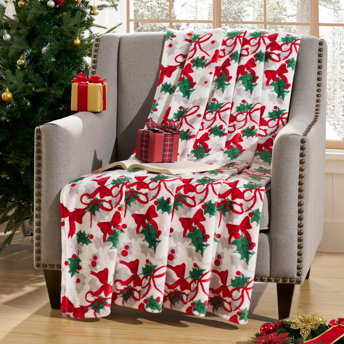 Kathy Ireland Holiday Print Plush Flannel Throw Blanket