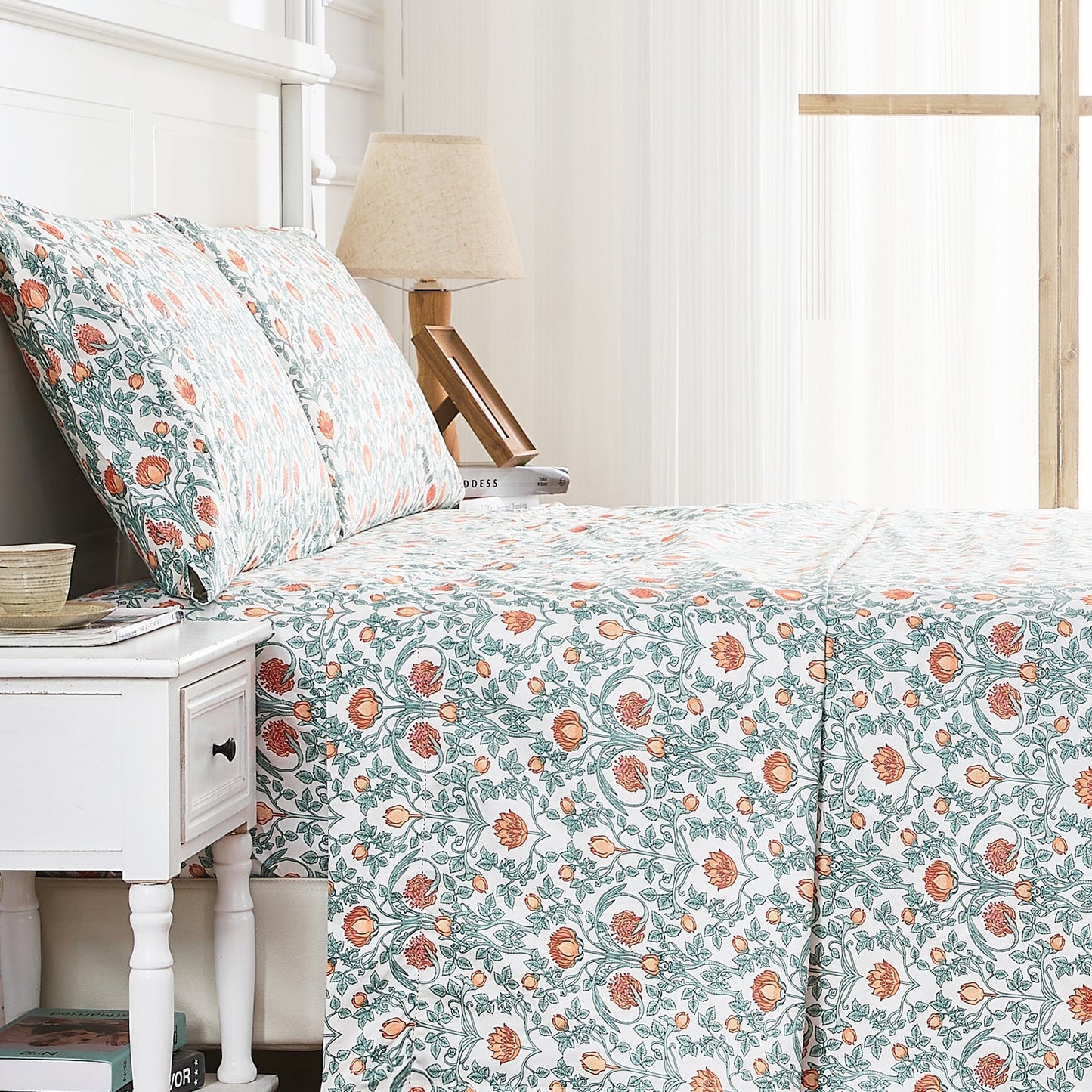 Arts & Crafts Floral Printed Pillowcase Pair