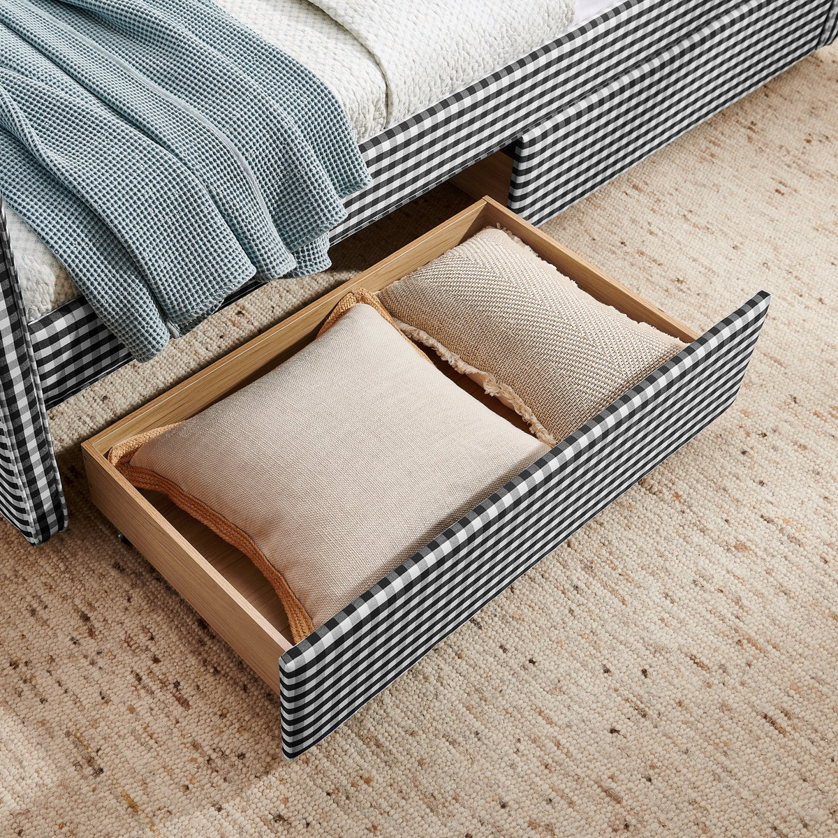 Twin Size Cozy Gingham Daybed with Two Storage Drawers