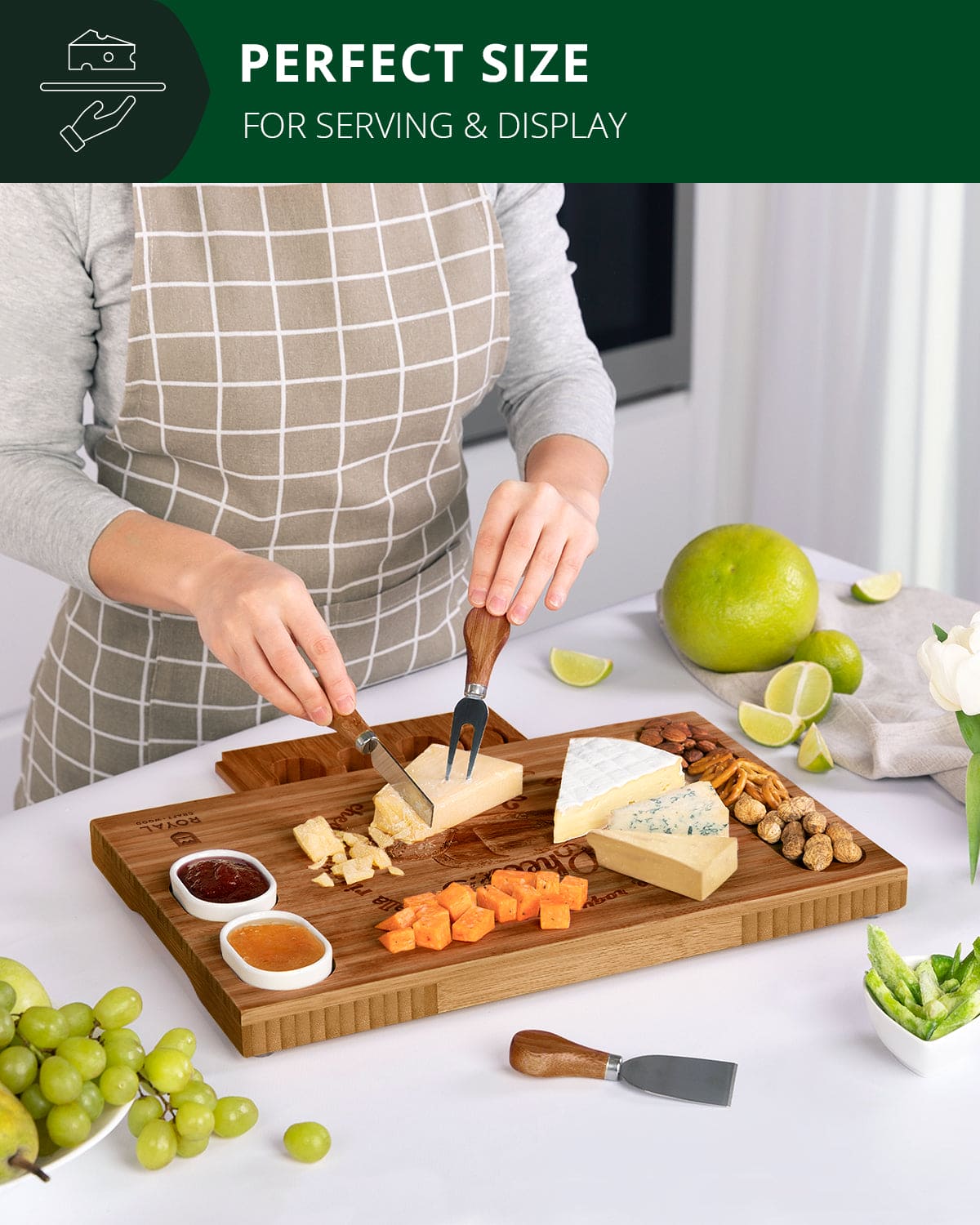 Cheese Board Set w/knives, 16.5“x11”, Brown