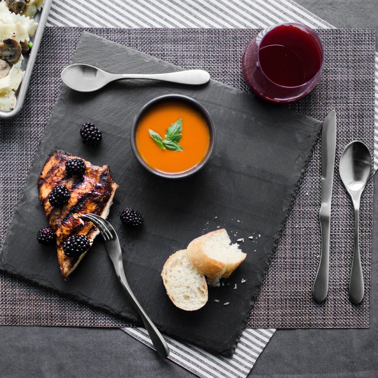 KNORK Original 20 Piece Flatware Set, Service for 4