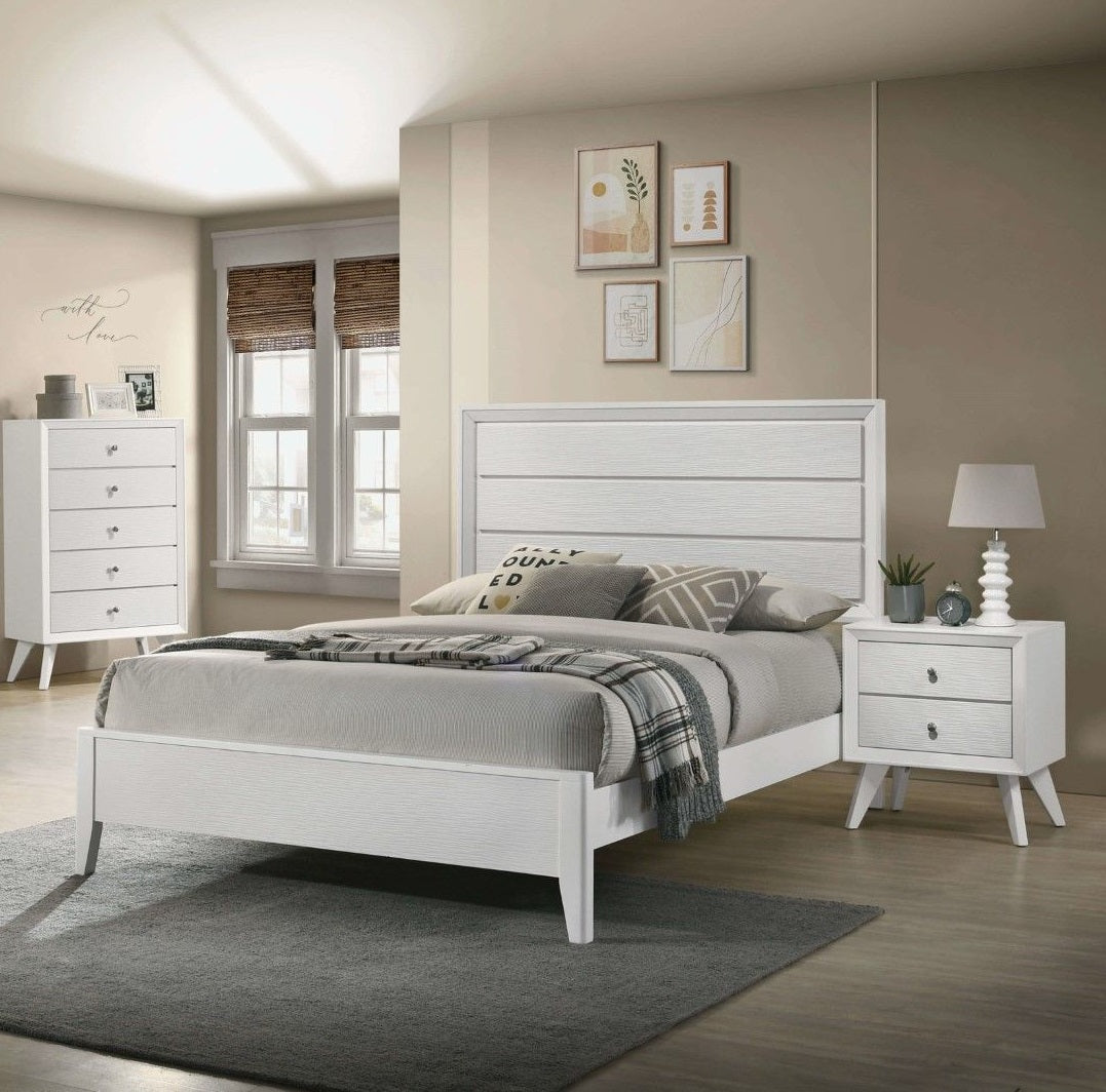 White Queen Size Bed 3pc Set with Nightstands