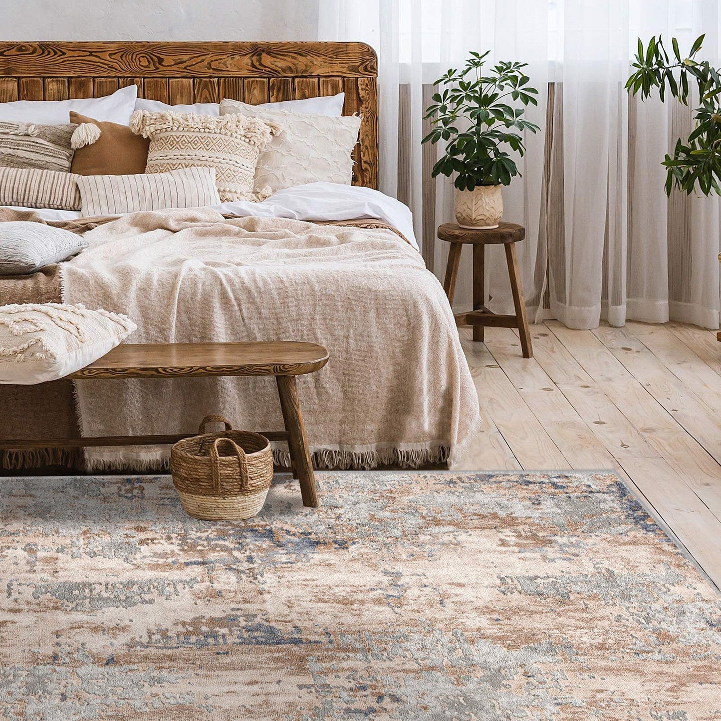 7' X 10' Beige And Ivory Abstract Area Rug