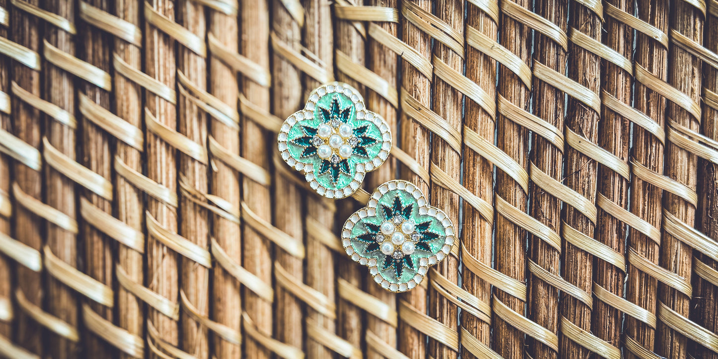 Beautiful Vintage Green and Pearl Stud Earrings