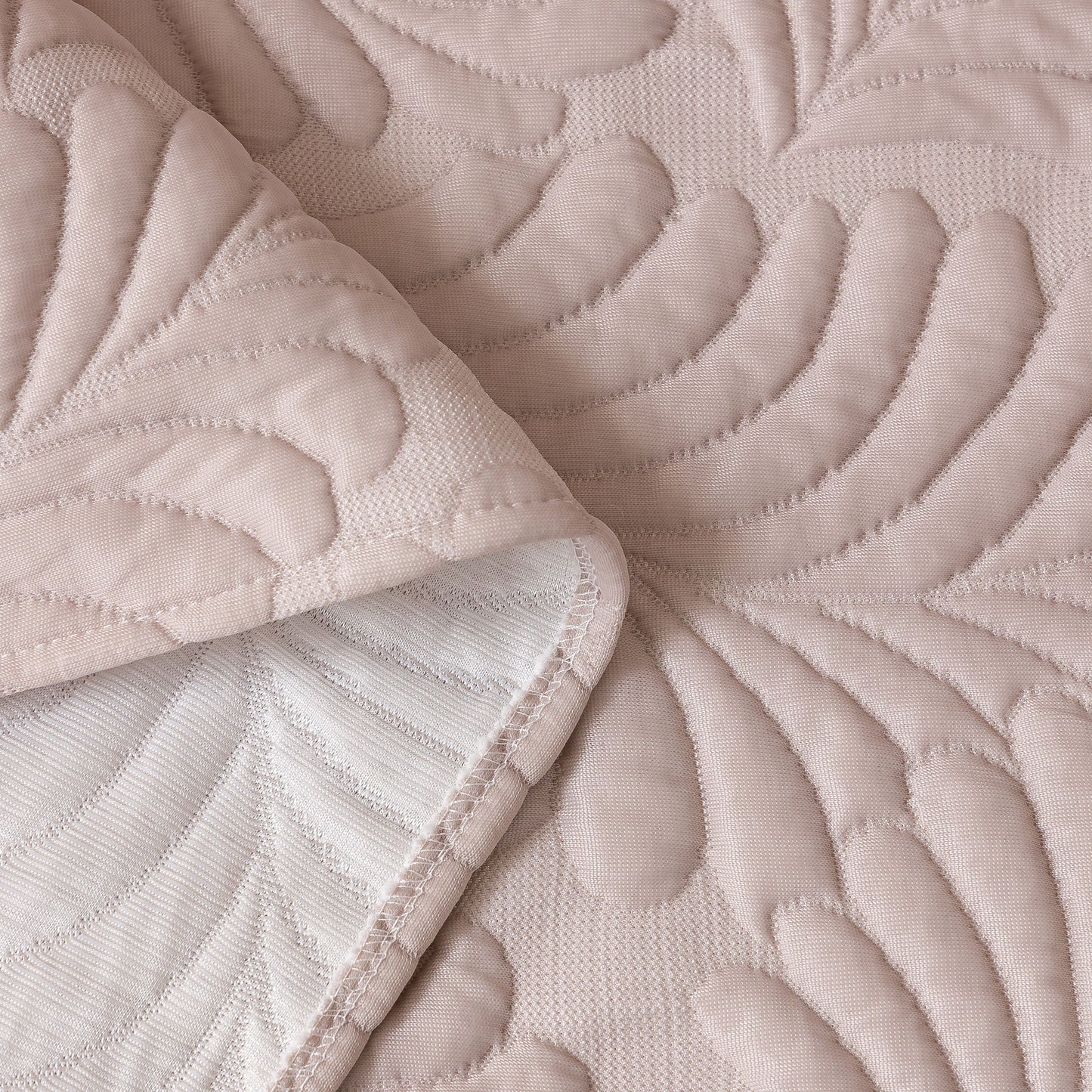 Cooling Quilted Non-Slip Furniture Protector for Pets & Kids, Washable Sofa Slipcover